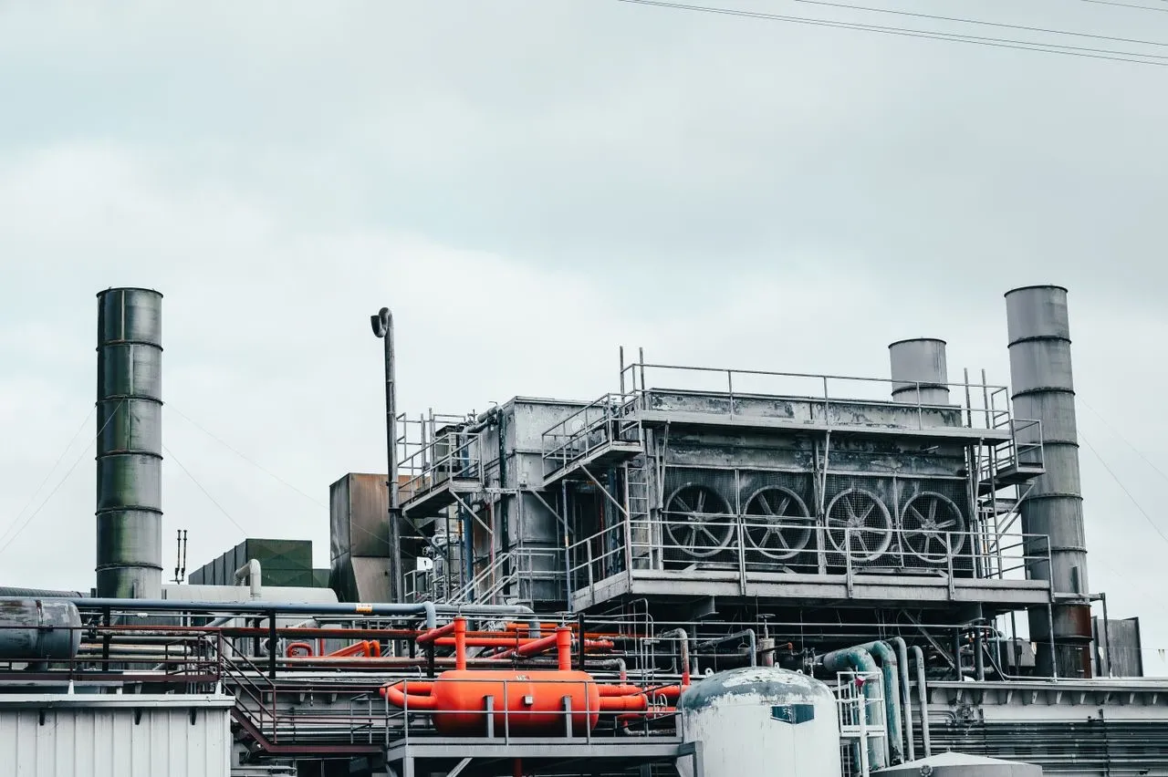 Compresores de gas, aire y sopladores — Bombas y equipos rotativos