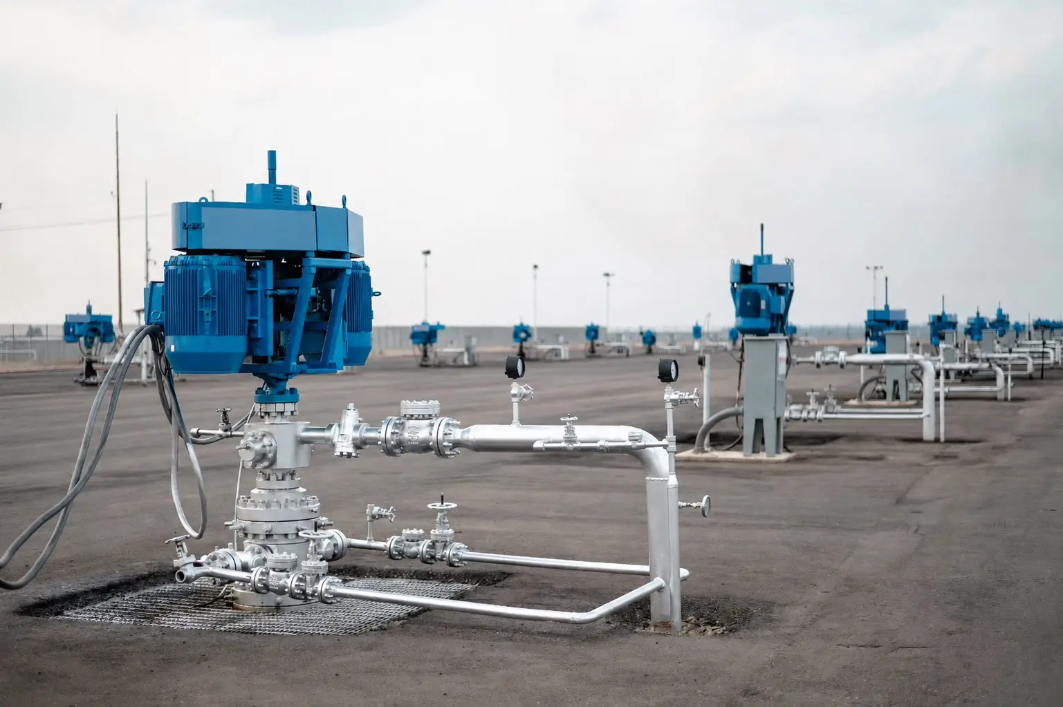 Equipos de superficie en una instalación de exploración y producción petrolera